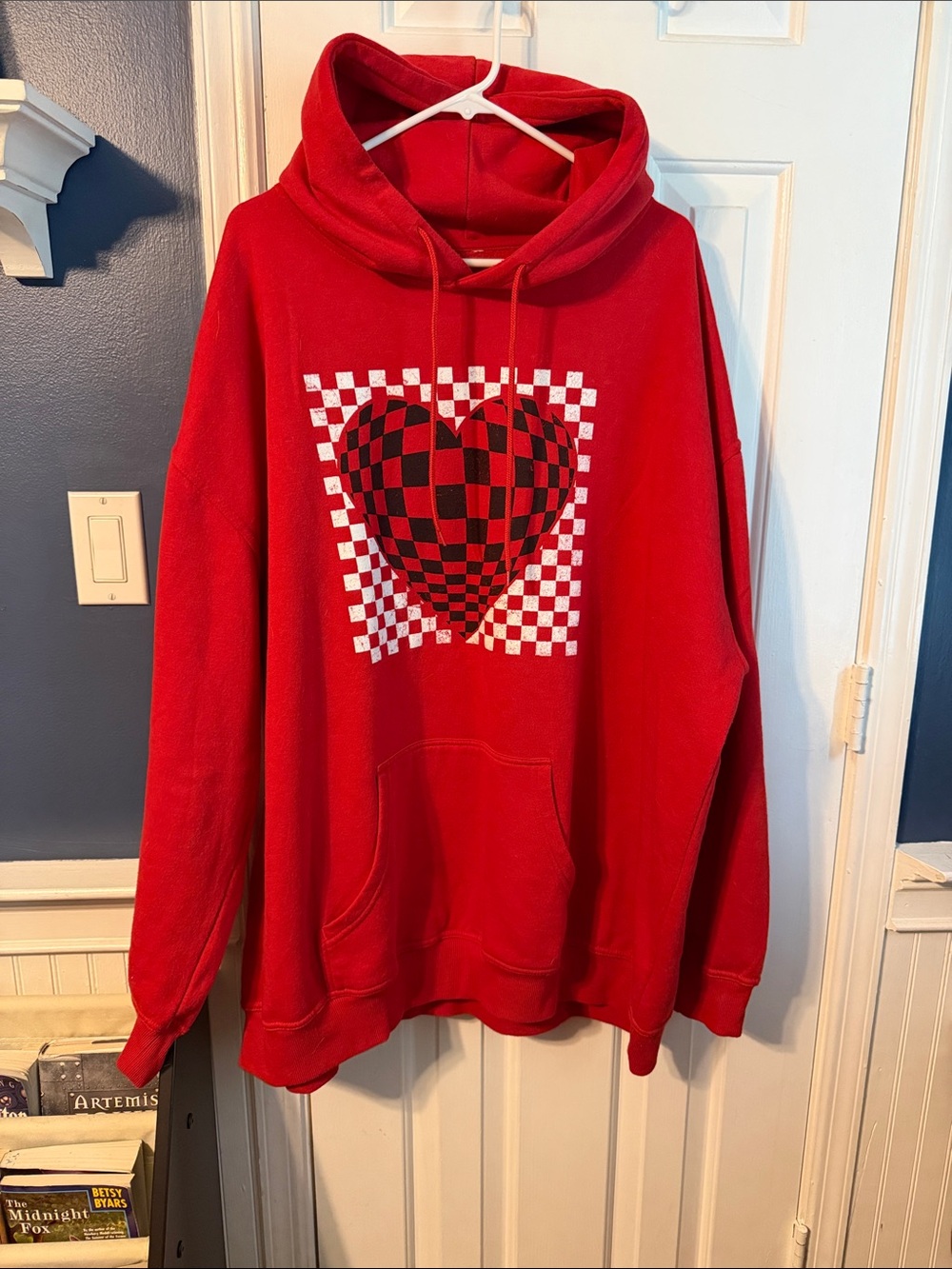 Red Graphic Heart Hoodie Sweatshirt - Unbranded